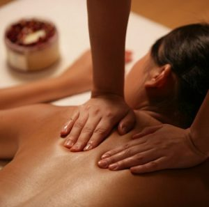 As-Diferencas-Entre-a-Massagem-Tantrica-e-a-Massagem-Sueca As Diferenças Entre a Massagem Tântrica e a Massagem Sueca